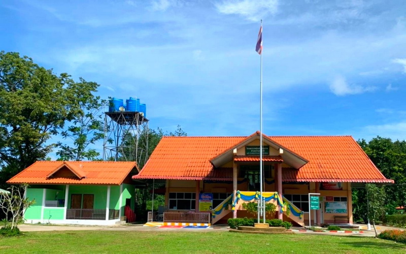 บ้านทุ่งนารี